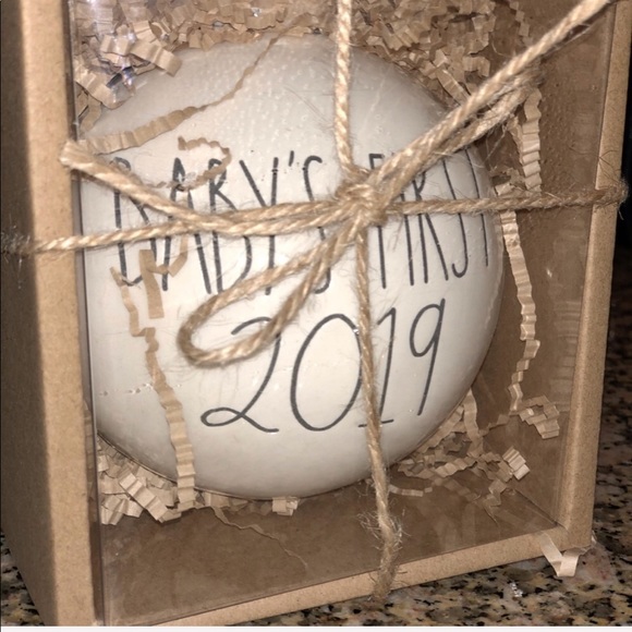 NWT RAE DUNN “Baby’s First 2019” ornament - Picture 2 of 6